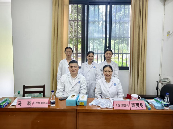 公司专家团队为全区消防指战员开展口腔健康培训 第 4 张 公司专家团队为全区消防指战员开展口腔健康培训 第 4 张