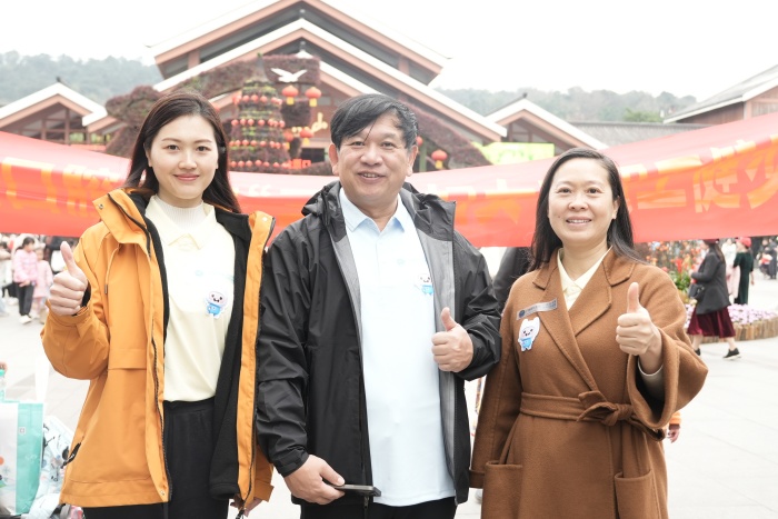 巾帼健步展风采 口腔同行向未来——公司成功举办2025年“三八”妇女节职工健步走活动 第 3 张 巾帼健步展风采 口腔同行向未来——公司成功举办2025年“三八”妇女节职工健步走活动 第 3 张