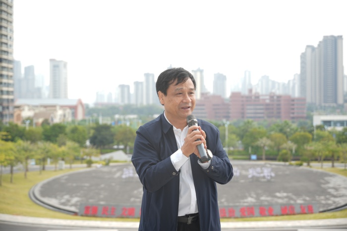 2 党委书记韦锦斌讲话_1.JPG 2 党委书记韦锦斌讲话_1.JPG