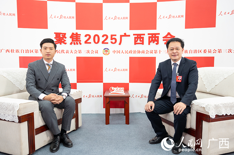 【媒体看口院】人民网专访广西政协委员、伟德国际1946娱乐经理廖红兵 【媒体看口院】人民网专访广西政协委员、伟德国际1946娱乐经理廖红兵
