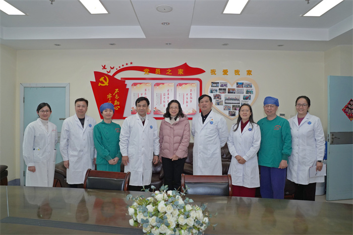 节后慰问鼓干劲 凝心聚力开新局——公司领导走访慰问一线工作人员 第 1 张 节后慰问鼓干劲 凝心聚力开新局——公司领导走访慰问一线工作人员 第 1 张