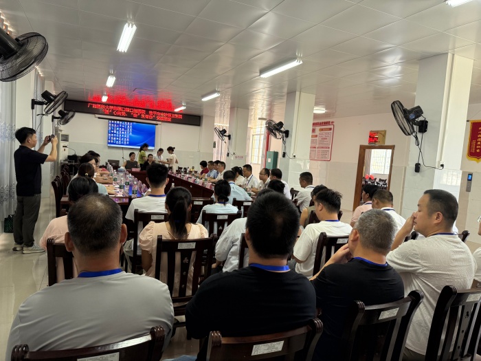 党建联建聚合力 健康惠民暖中沙——公司颌面外科党支部赴桂平市中沙镇开展“医心向党 齿生有你”主题活动 第 2 张 党建联建聚合力 健康惠民暖中沙——公司颌面外科党支部赴桂平市中沙镇开展“医心向党 齿生有你”主题活动 第 2 张