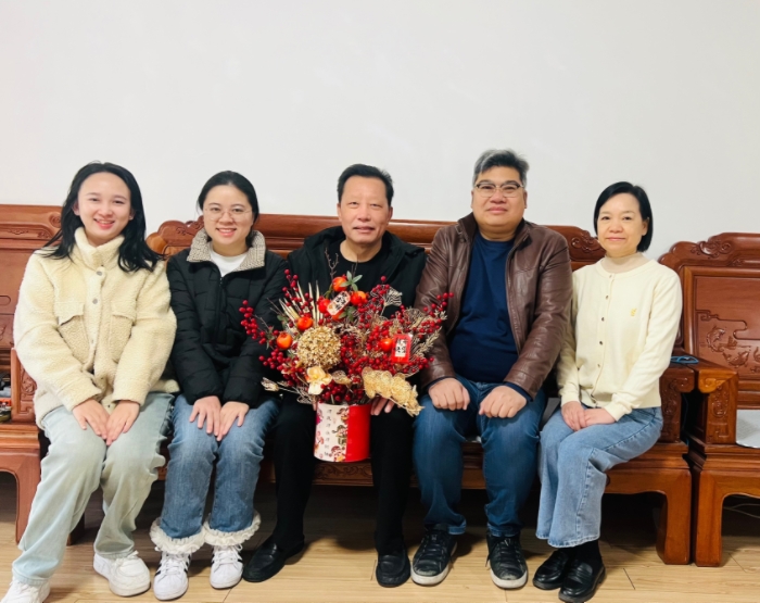 岁寒暖意浓 新春传党情——公司儿牙与公卫党支部开展春节前走访慰问退休老同志活动 第 2 张