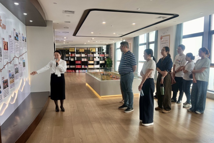 医企携手践初心 护齿健民担使命——公司儿牙与公卫党支部走进广西大锰锰业集团有限公司 第 2 张 医企携手践初心 护齿健民担使命——公司儿牙与公卫党支部走进广西大锰锰业集团有限公司 第 2 张