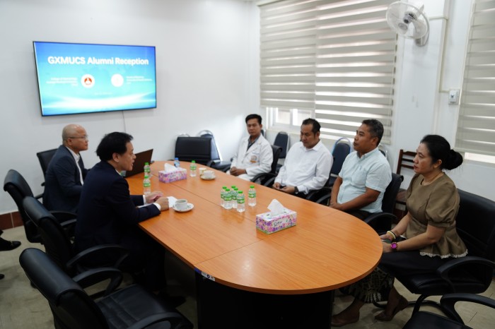 5.员工座谈会_副本.jpg 5.员工座谈会_副本.jpg